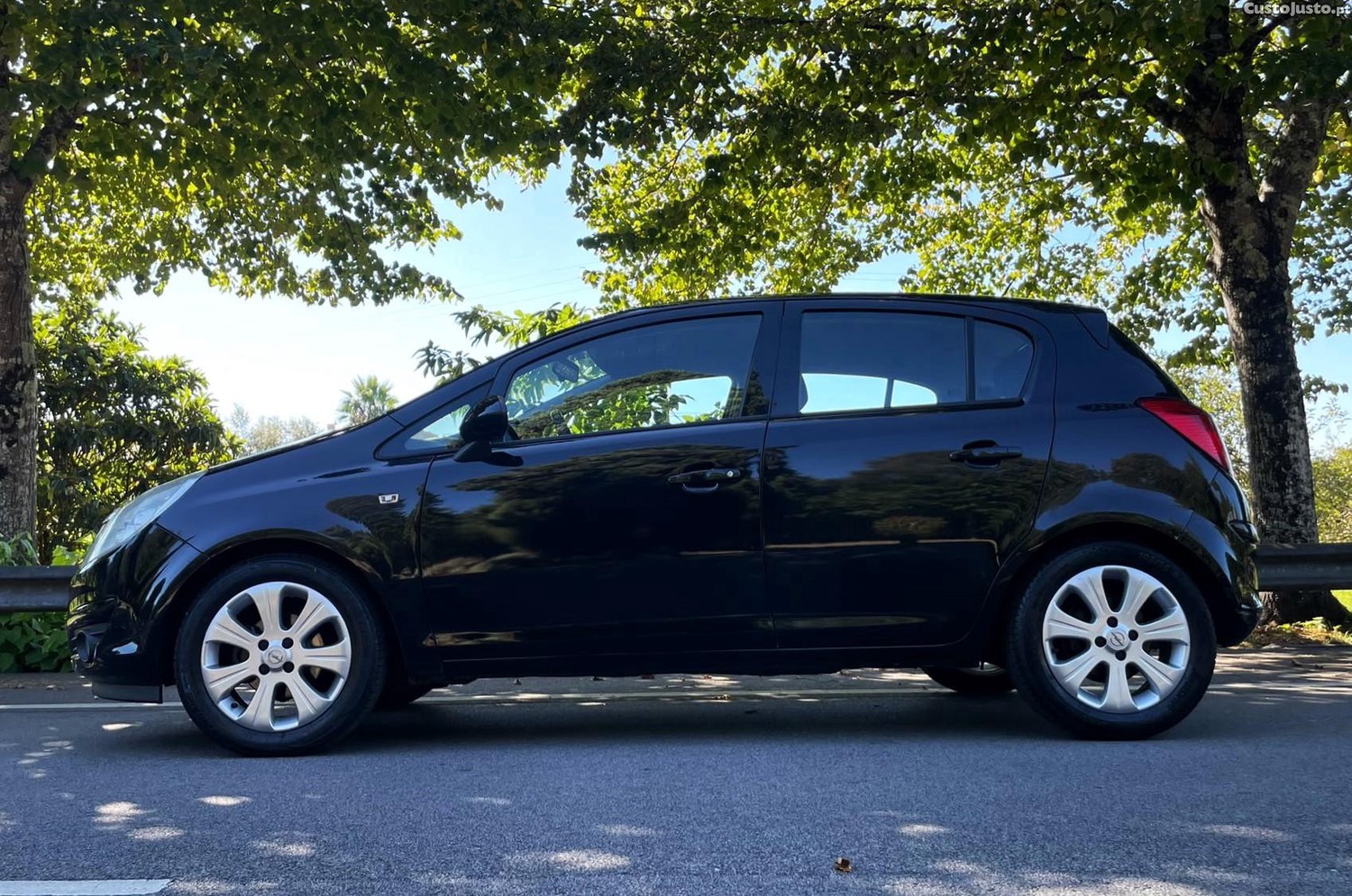 Opel Corsa 1.2 Enjoy 80cv - 08 foto 3