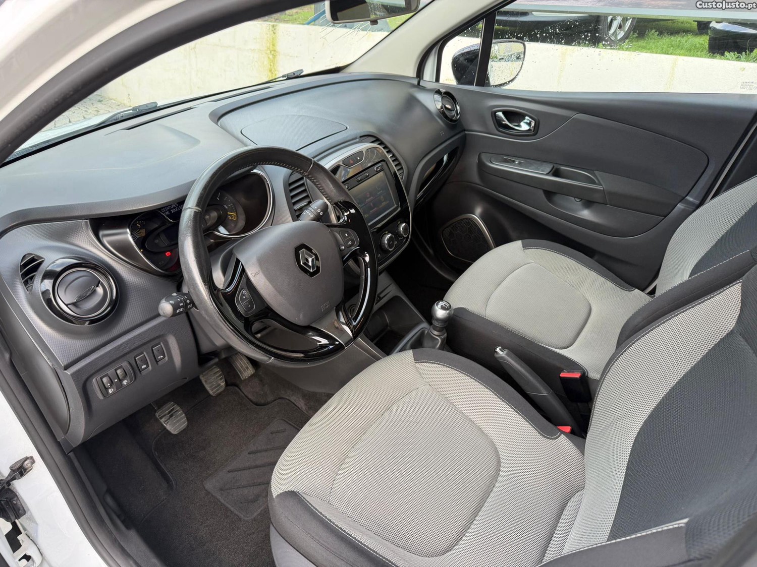 Renault Captur 1.5DCI 152000KM — fotografia 6
