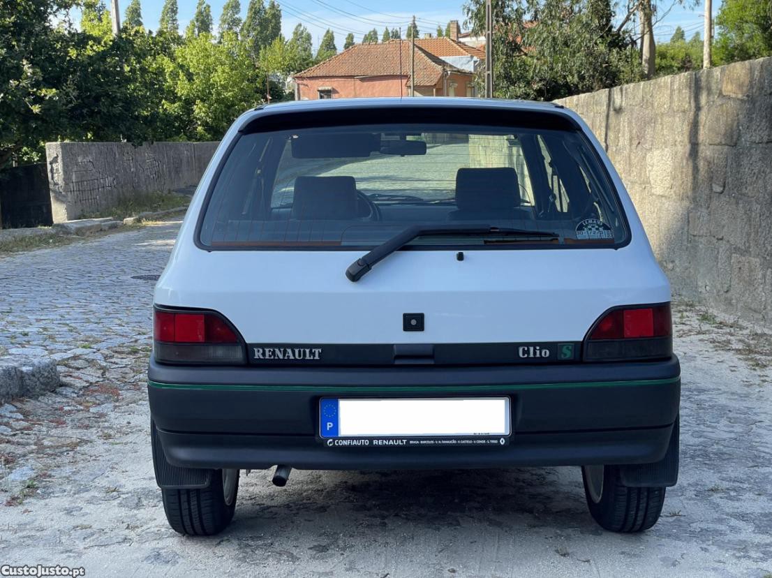 Renault Clio 1.4 S — photo 5