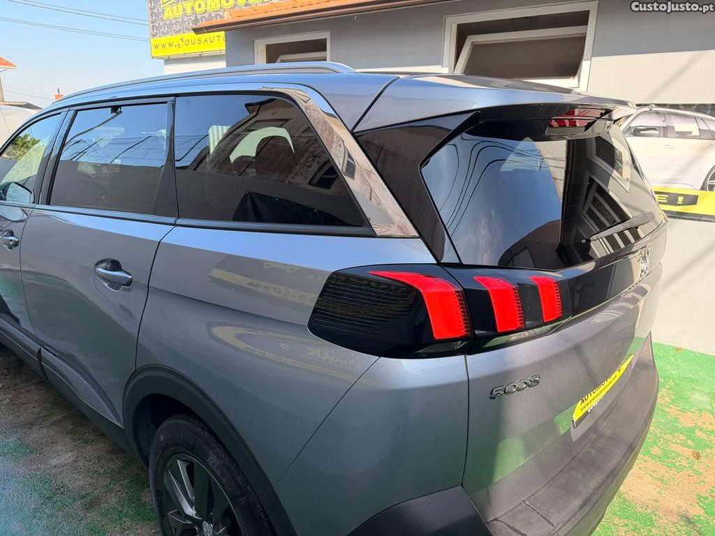 Peugeot 5008 1.6 HDI Allure 120cv 7 Lugares - 18 — photo 5