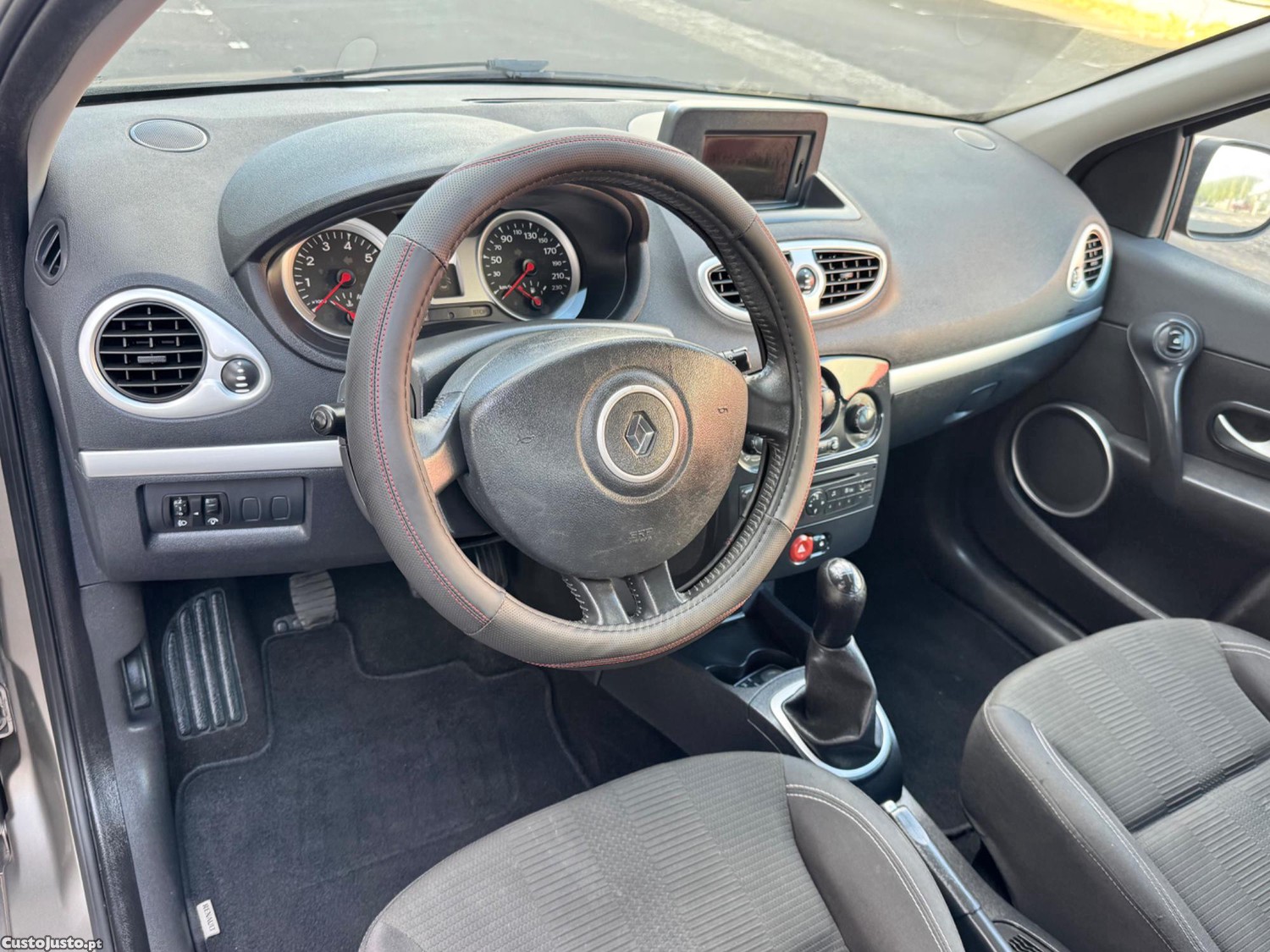 Renault Clio 1.2 16V Dynamic S Full Extras C/ Novo - 10 foto 5