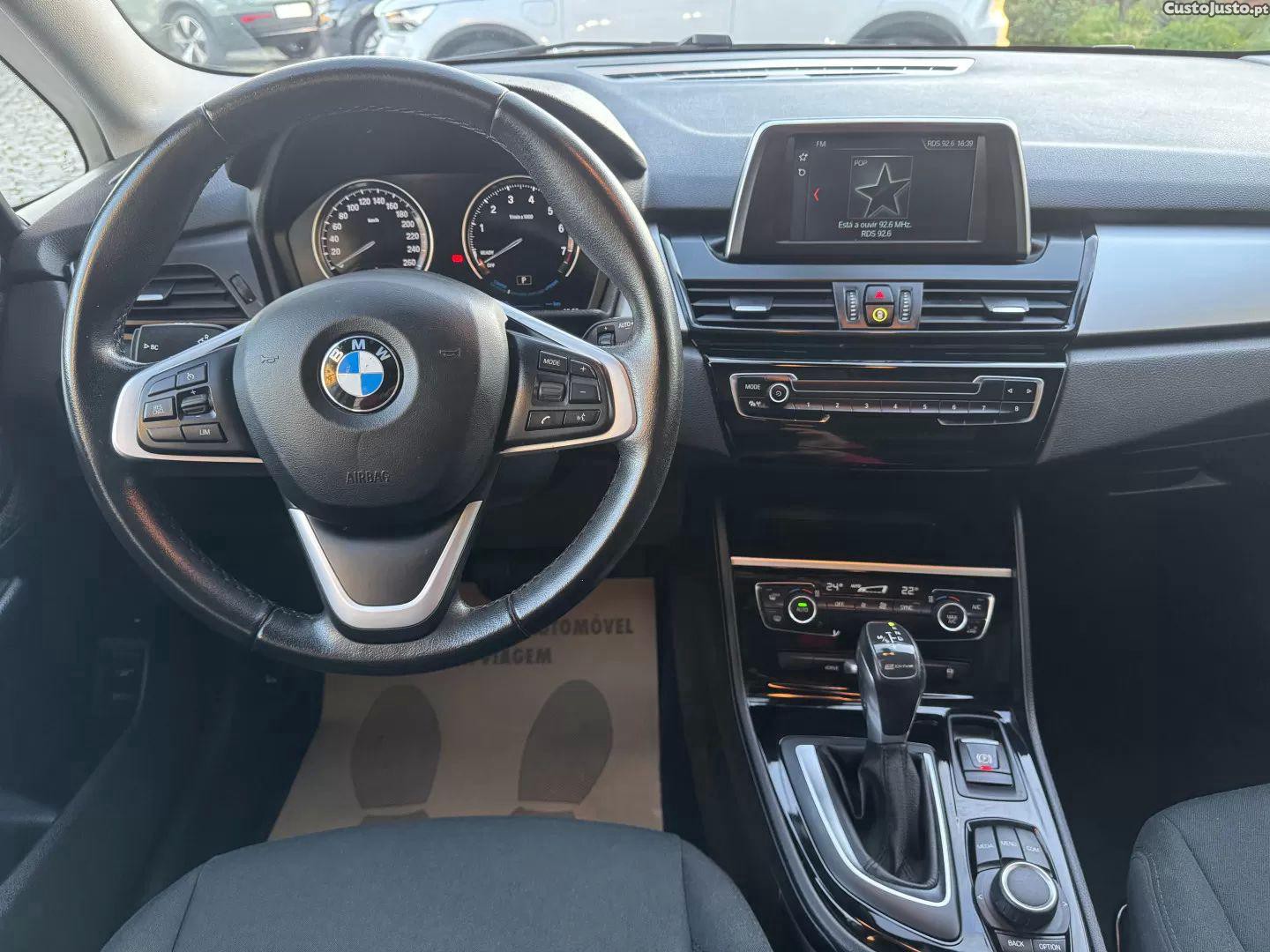 BMW 225 Active Tourer Line sport — fotografia 23