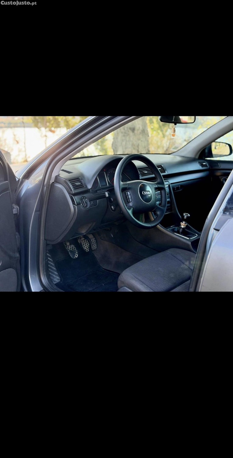 Audi A4 B6 — photo 4