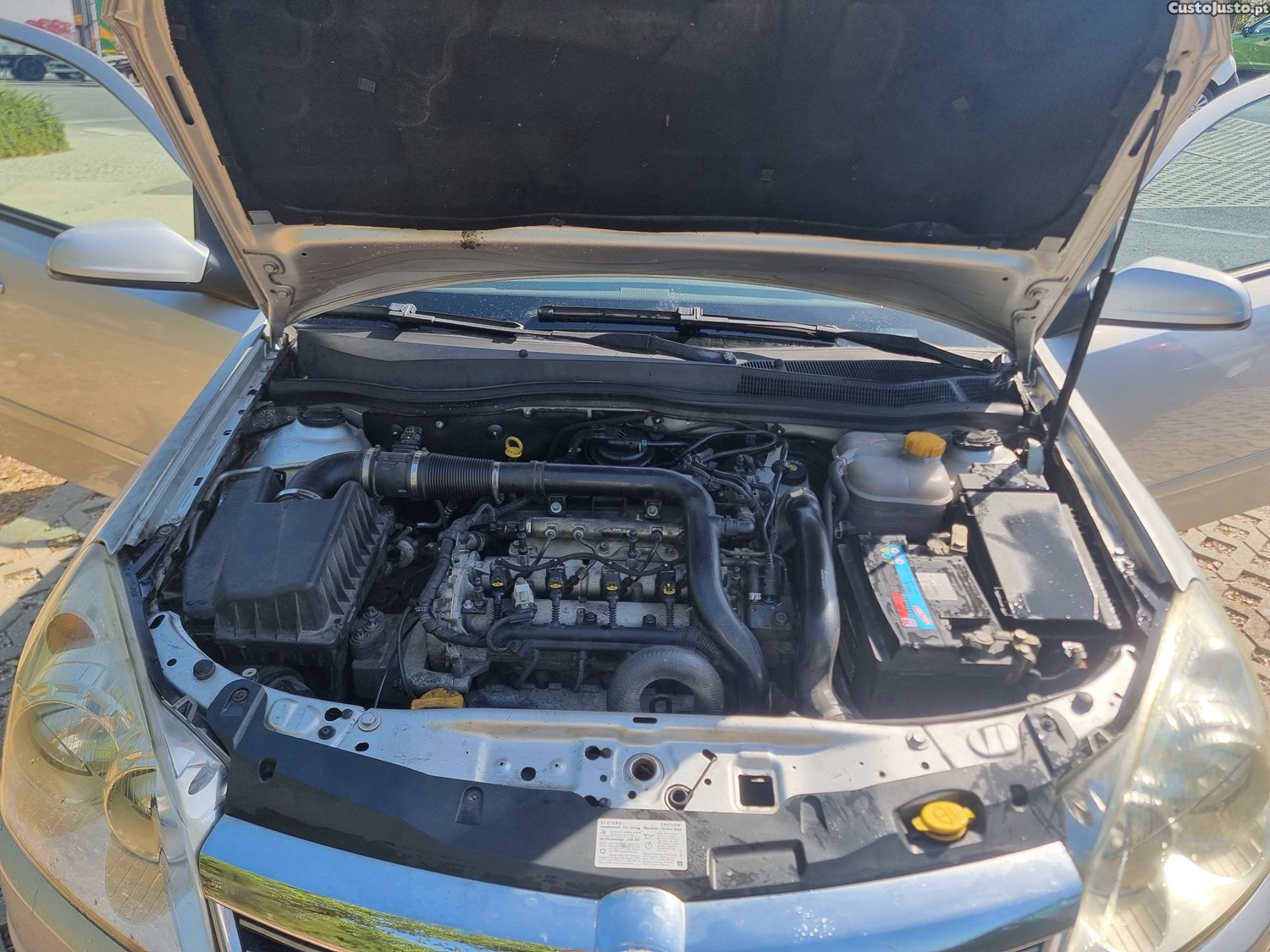 Opel Astra CDTI — fotografia 6