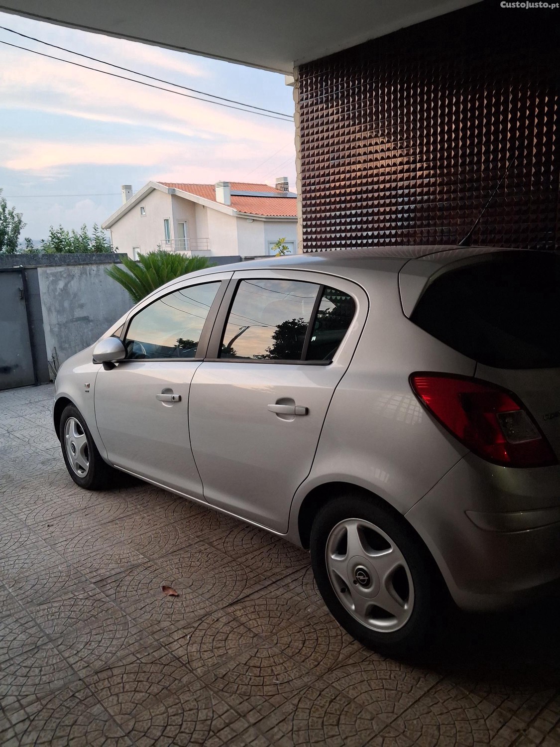 Opel Corsa 1.4 Automático - 14 foto 2