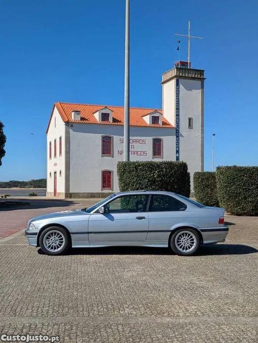 BMW 318 318is coupé (E36) — photo 3