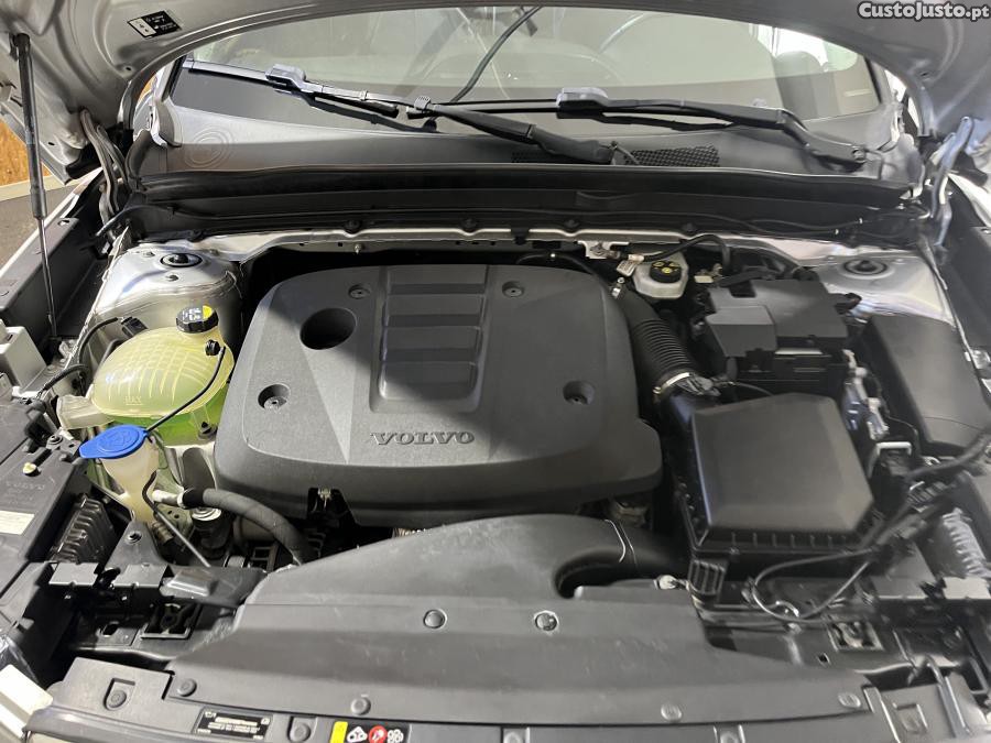 Volvo XC 40 2.0 D3 — fotografia 4