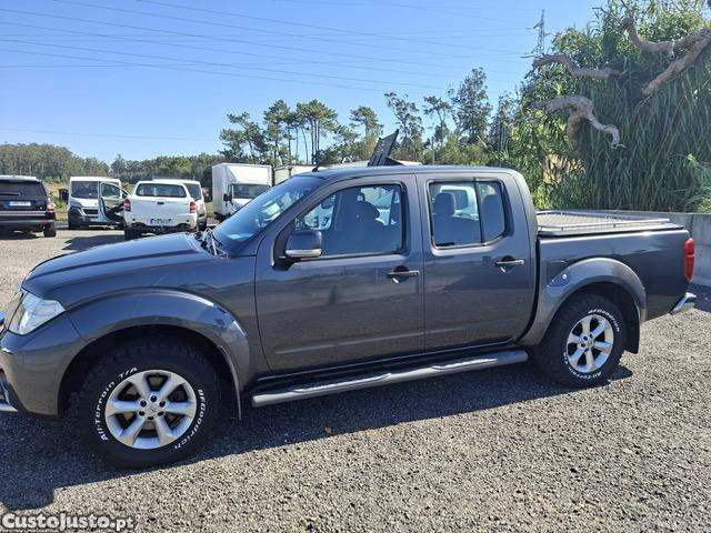 Nissan Navara 2.5 DCI 4WD XE Automatica - 12 foto 2