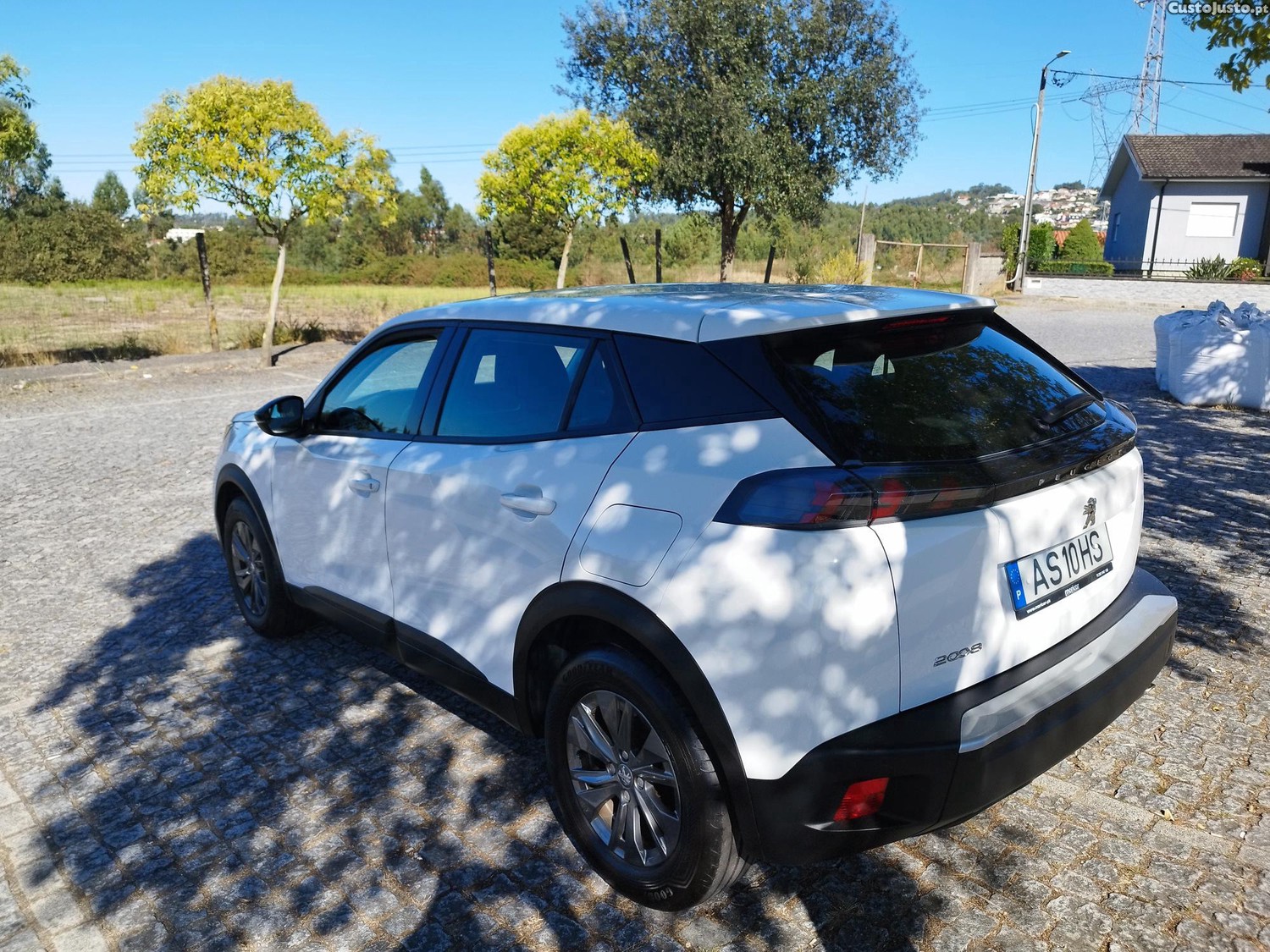 Peugeot 2008 1.5 BHDI ACTIVE PACK — fotografia 6