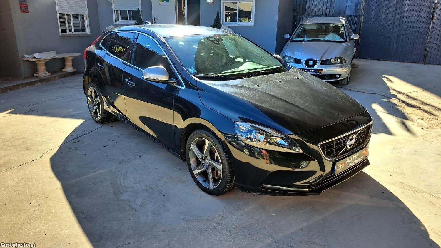 Volvo V40 2.0 D4 Momentum Eco - 15 foto 2