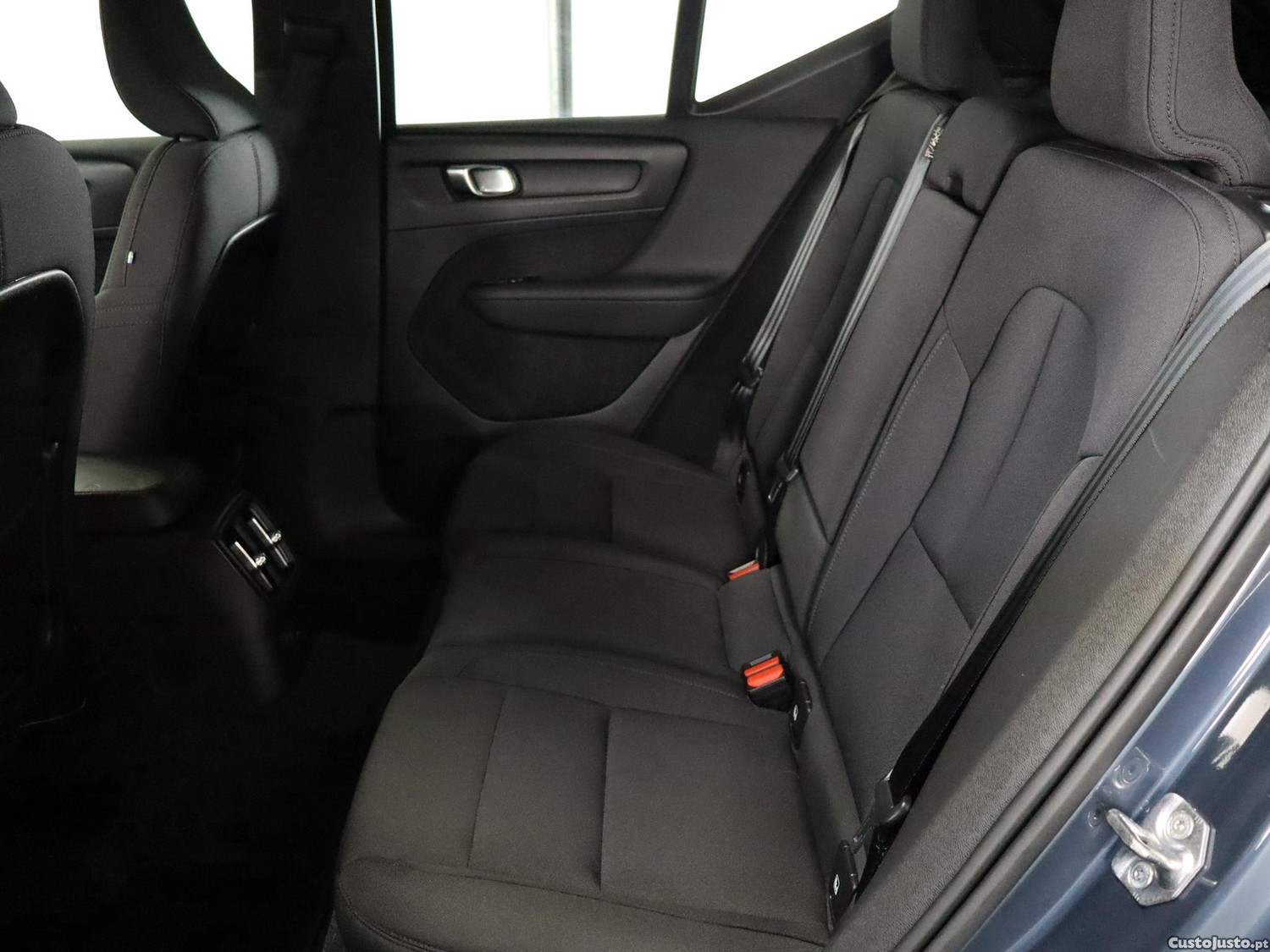Volvo XC 40 1.5 T4 PHEV Inscription — fotografia 14