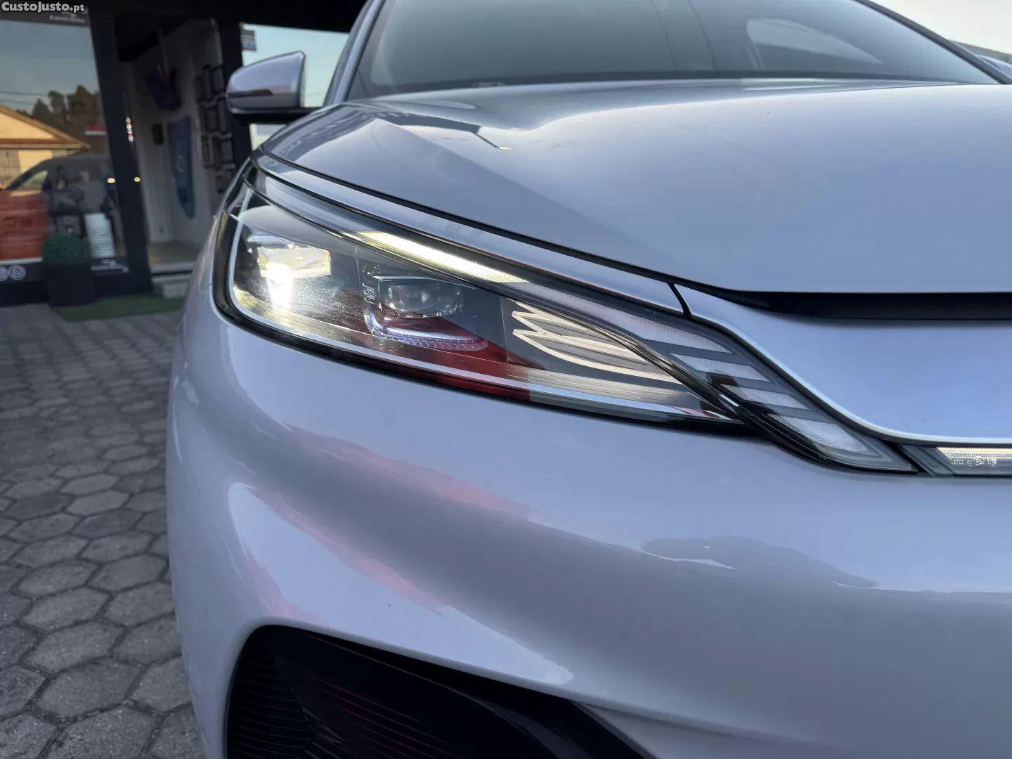 BYD Atto 3 60.48 kwh design — fotografia 3