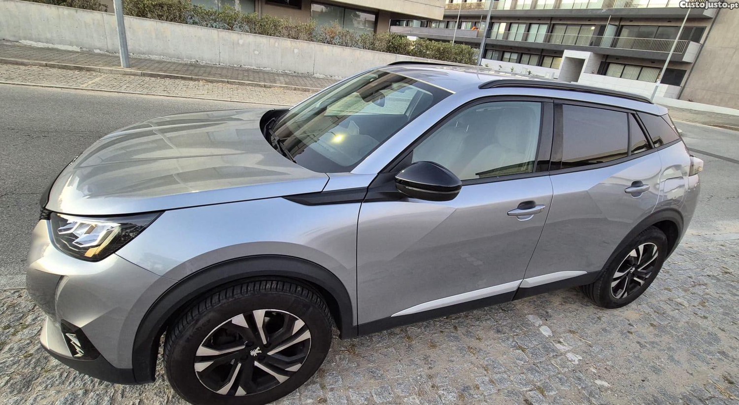 Peugeot 2008 1.2 PureTech Allure Pack 130cv - 22 foto 5