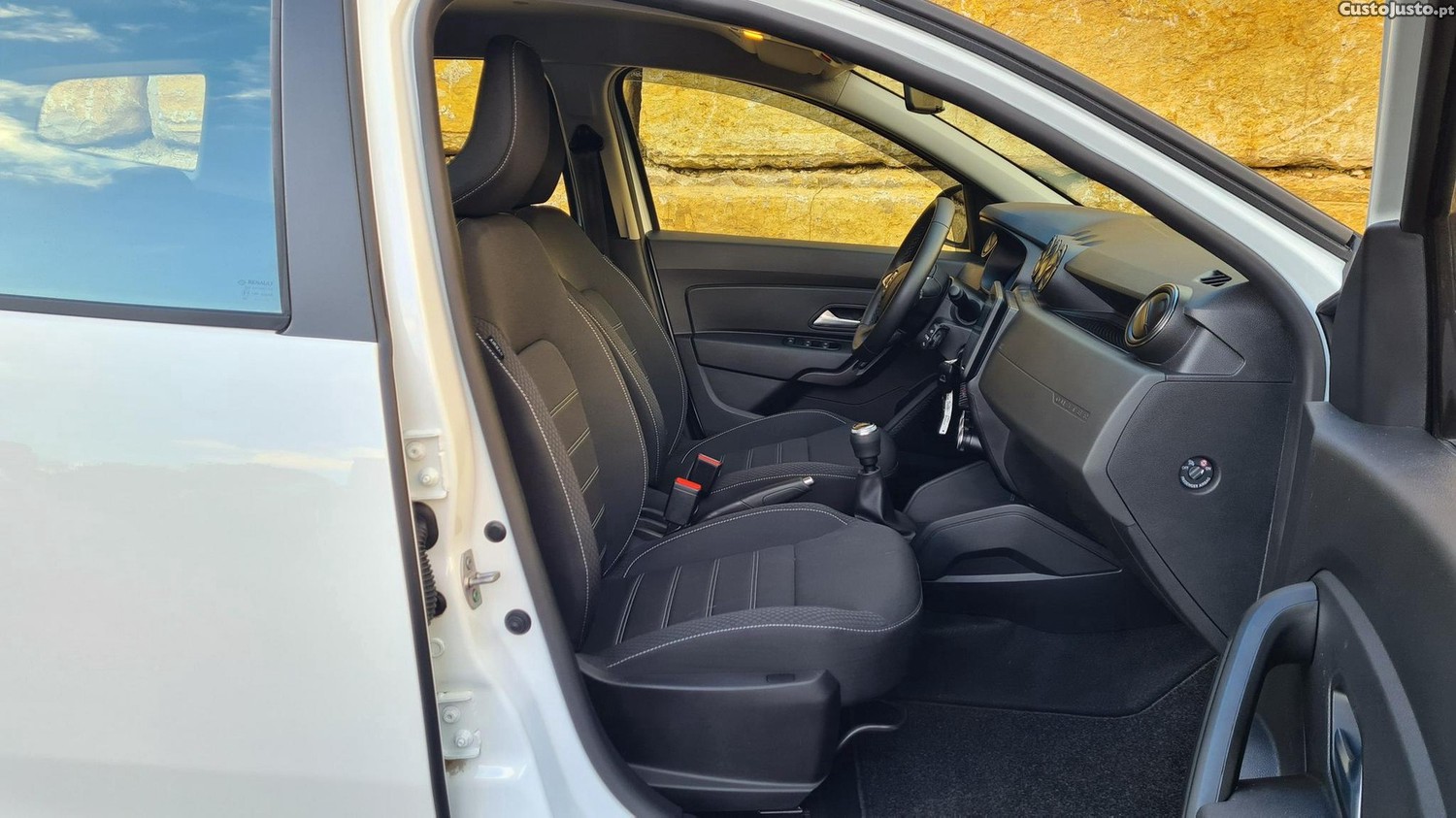 Dacia Duster 1.5 Blue dCi Comfort — fotografia 4