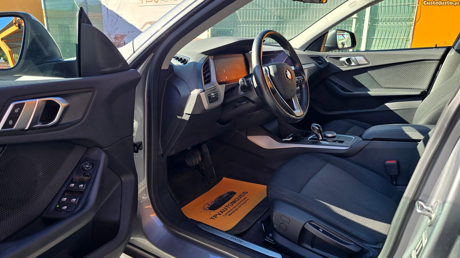 BMW 216 Gran Coupé d Advantage - 22 — photo 5