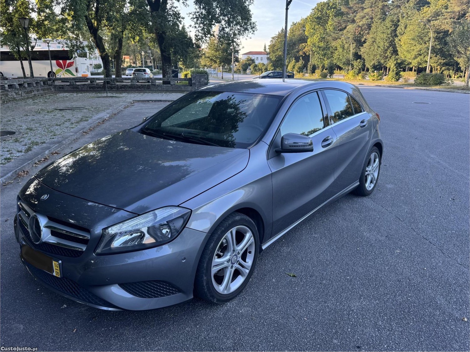 Mercedes-Benz A 180 Urban caixa automática - 14