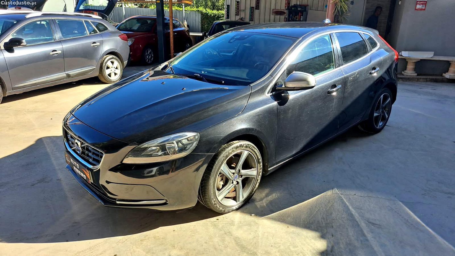 Volvo V40 2.0 D4 Momentum Eco - 15 foto 3