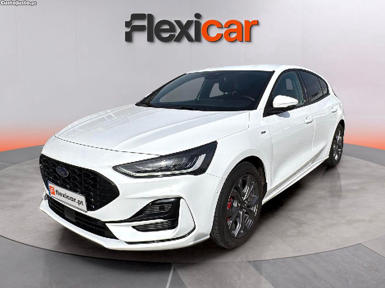 Ford Focus 1.0 EcoBoost MHEV ST-Line — fotografia 15