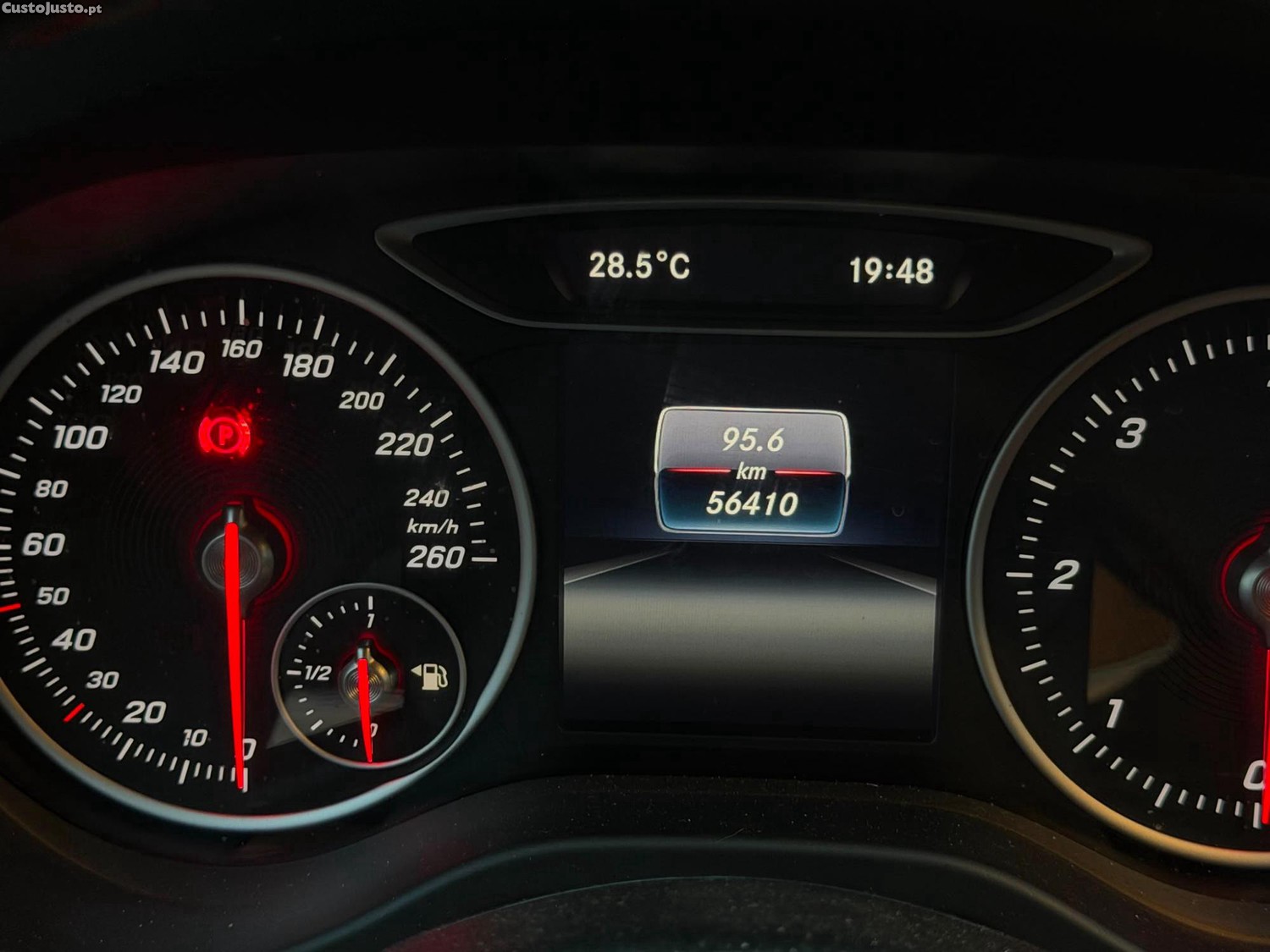 Mercedes-Benz A 200 200 D — fotografia 5