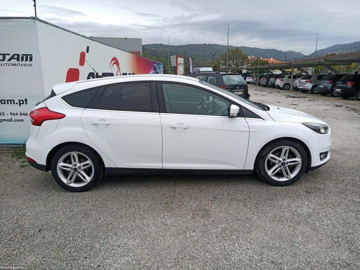 Ford Focus III (2) 1.5 TDCi 120cv Titanium — photo 5