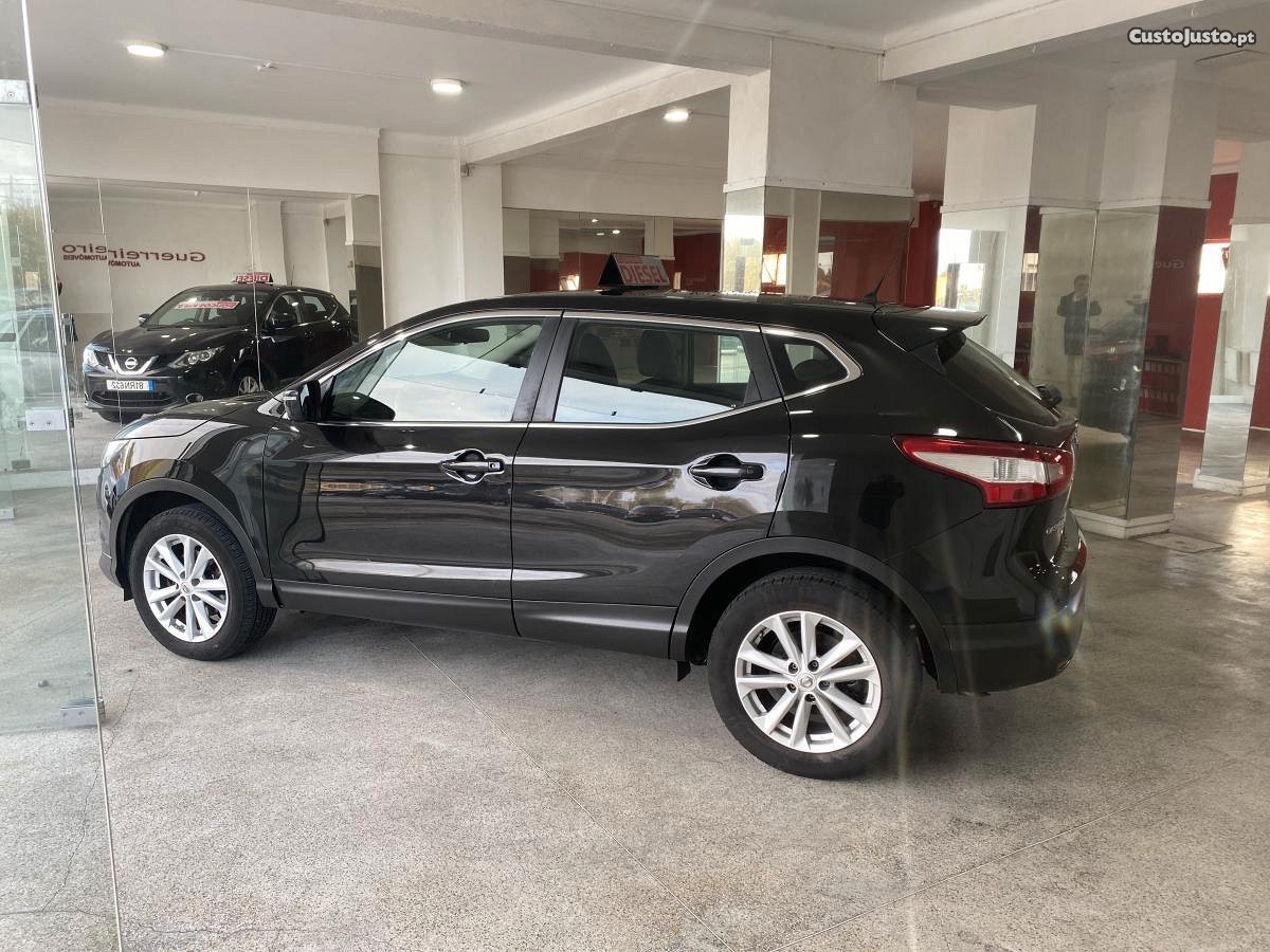 Nissan Qashqai 1.5 DCI -100 MIL KMs — fotografia 6