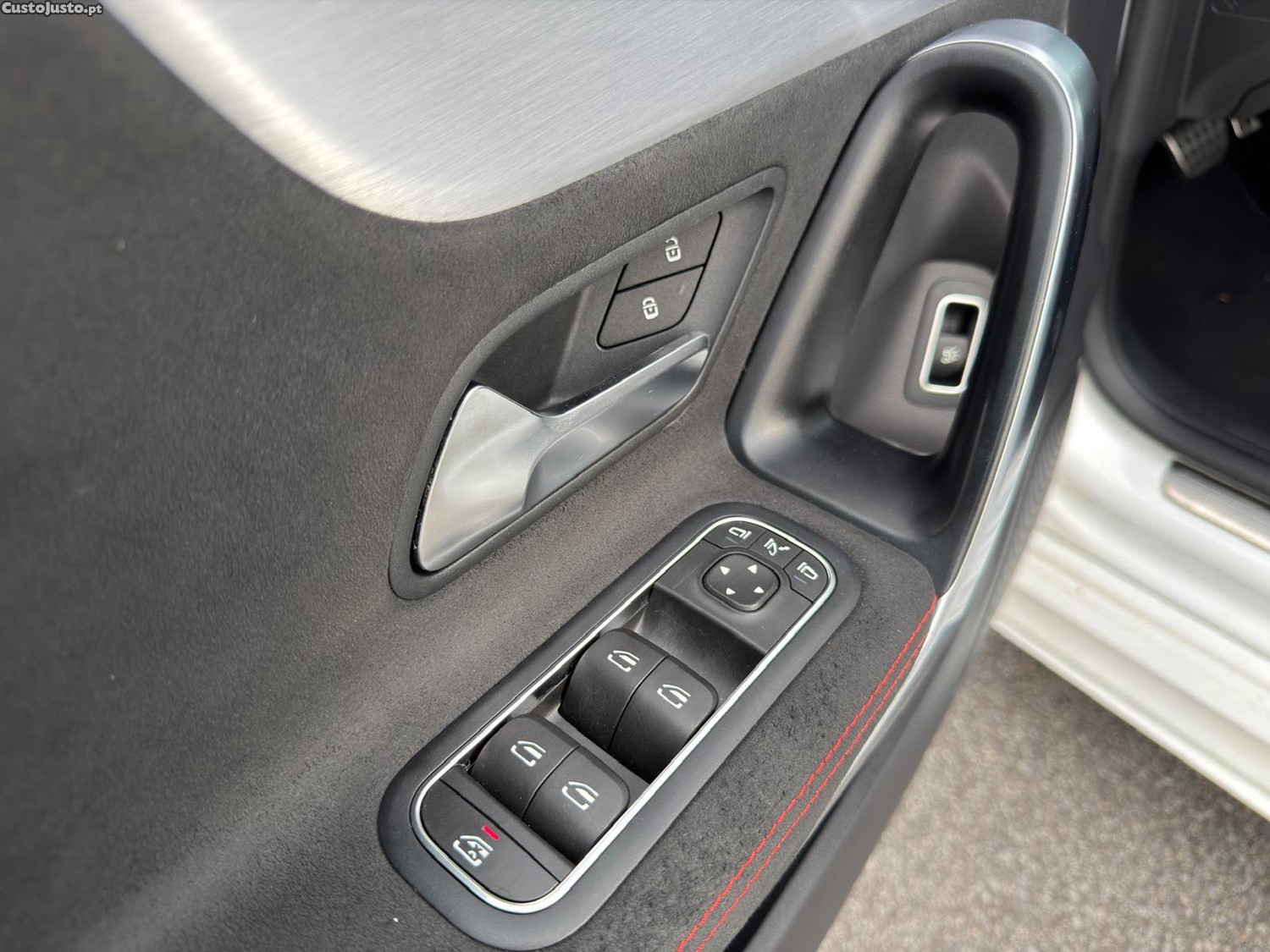 Mercedes-Benz CLA 180 d AMG Line Aut. — fotografia 4
