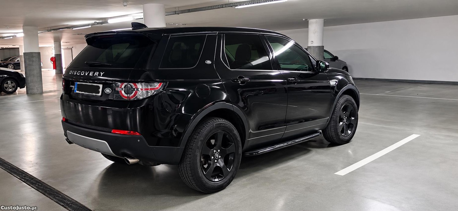 Land Rover Discovery Sport - 18 foto 3