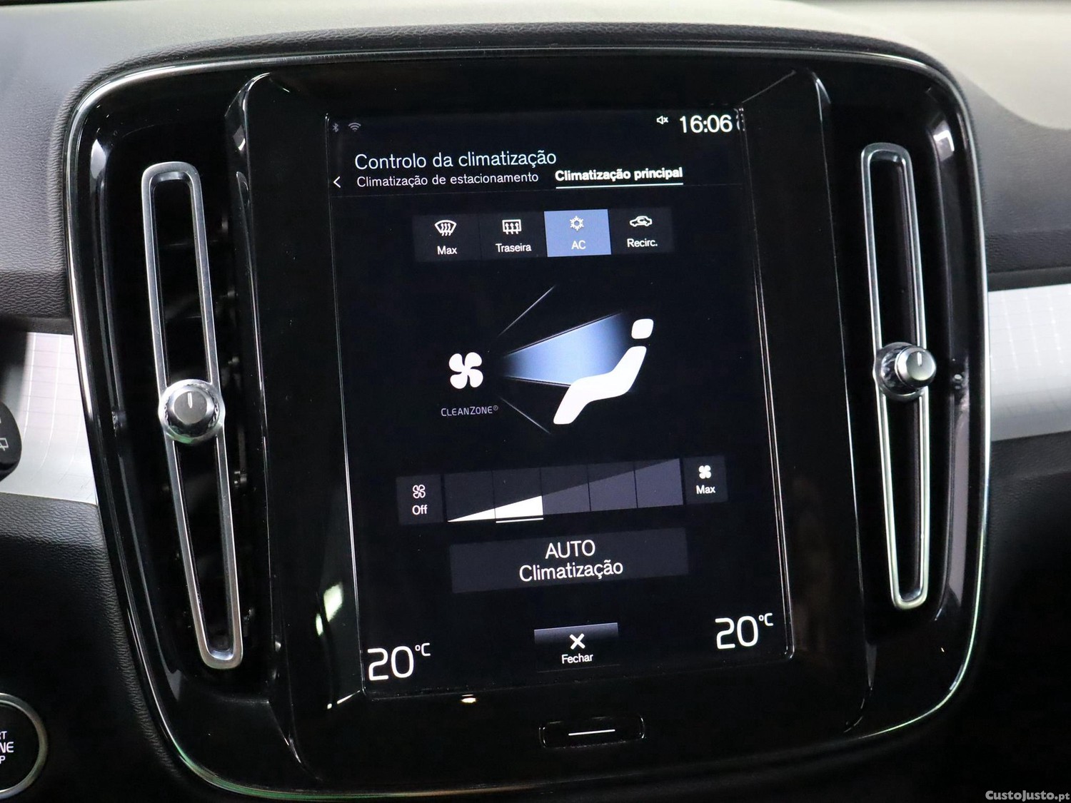 Volvo XC 40 1.5 T4 PHEV Inscription — fotografia 8