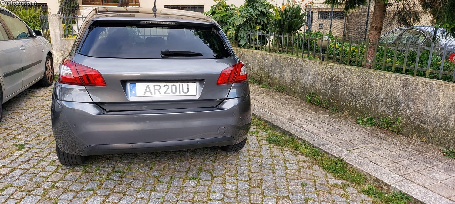 Peugeot 308 1.6 BlueHDi Style — fotografia 10