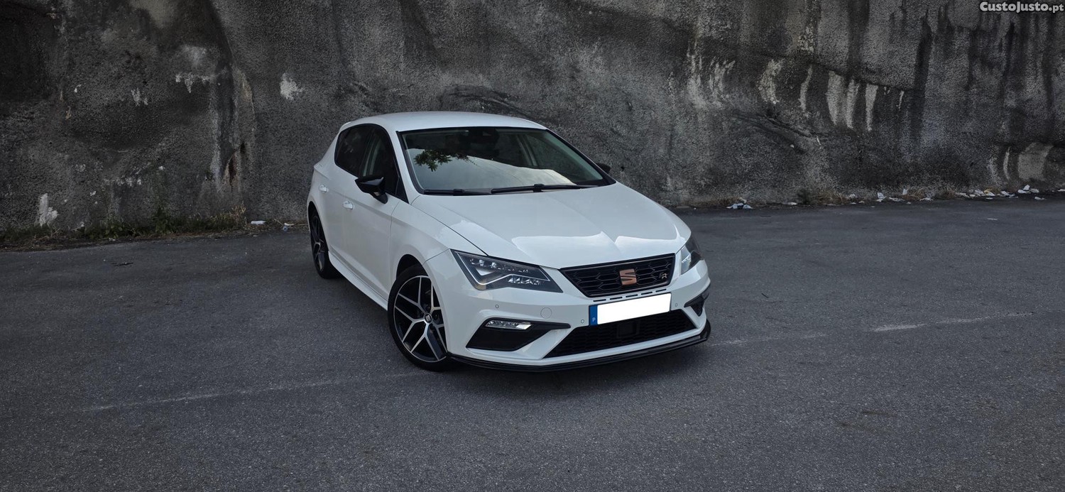 SEAT Leon 1.5 TSI FR DSG-7 — fotografia 9