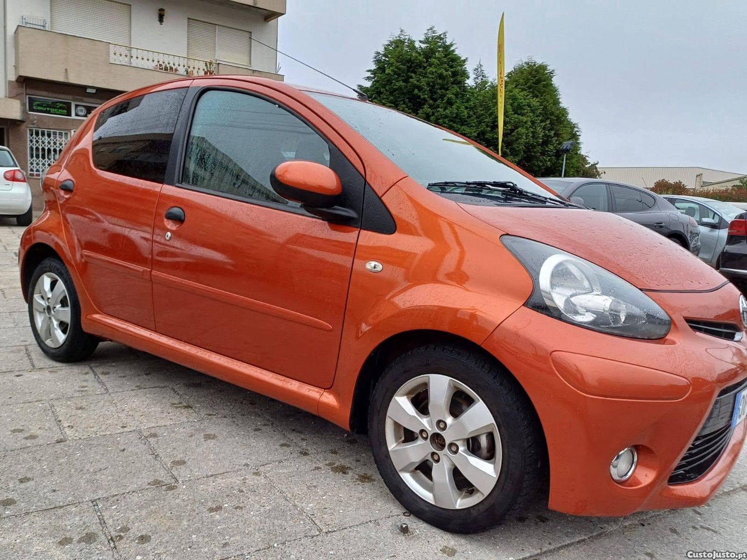 Toyota Aygo 1.0    Com  Ac        Viatura Nacional - 12 foto 4