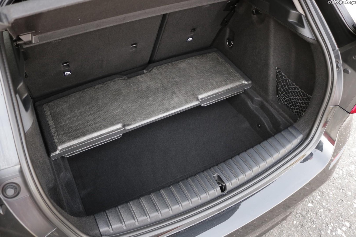 BMW 116 d Corporate Edition Auto — fotografia 47