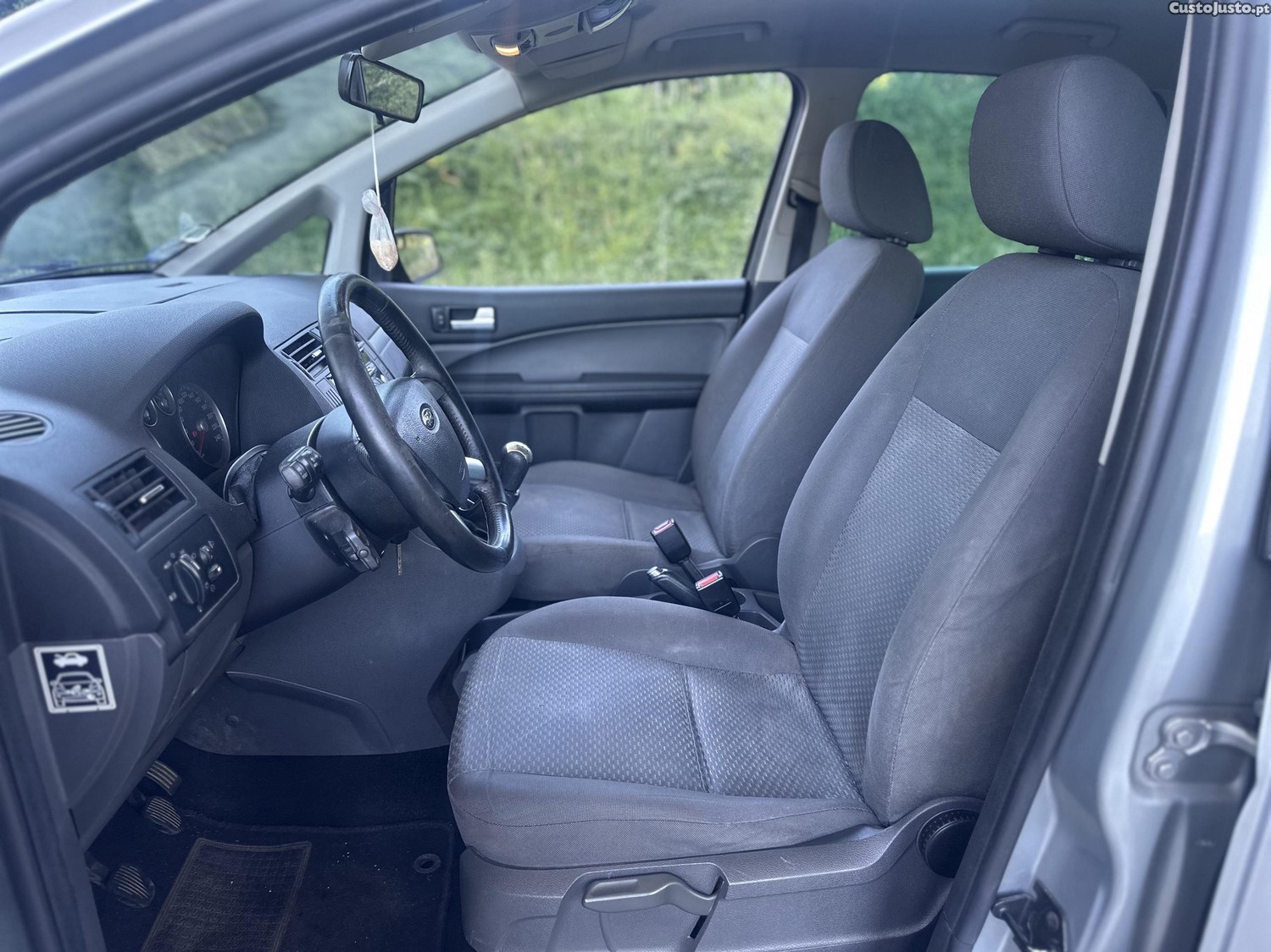 Ford C-Max 1.6 TDCi — fotografia 3