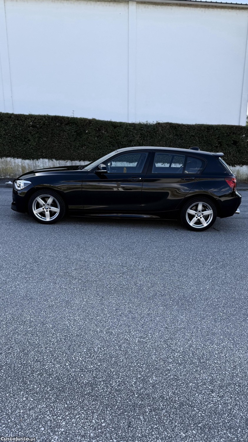 BMW 120 Xdrive — fotografia 6