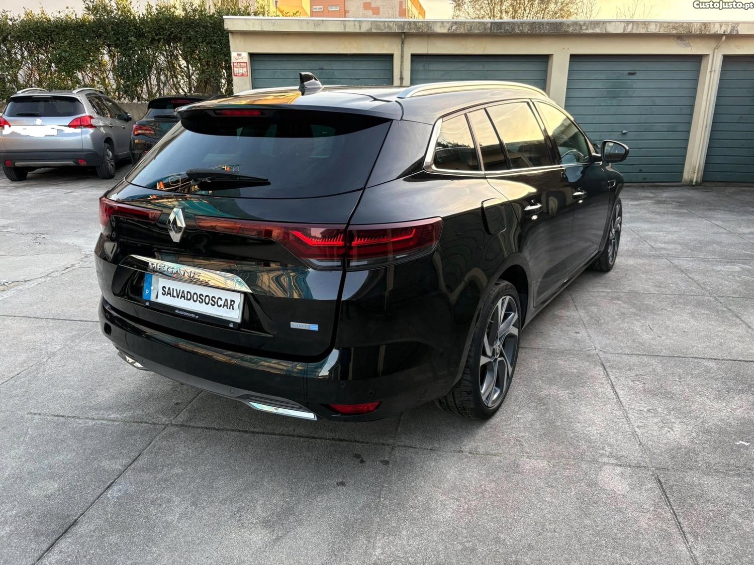 Renault Mégane IV Sport Tourer 1.6 E-Tech Plug-In Hybrid - 21 foto 2