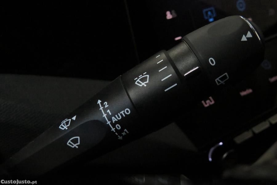 Peugeot 308 1.2 PureTech Allure — fotografia 11