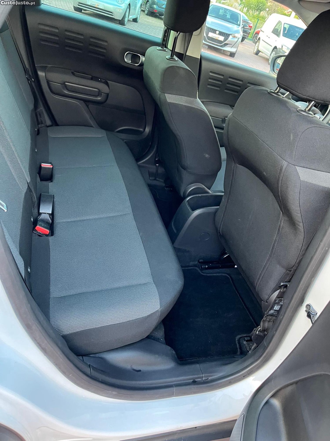 Citroën C3 Aircross 1.5 BlueHDi Shine — fotografia 13