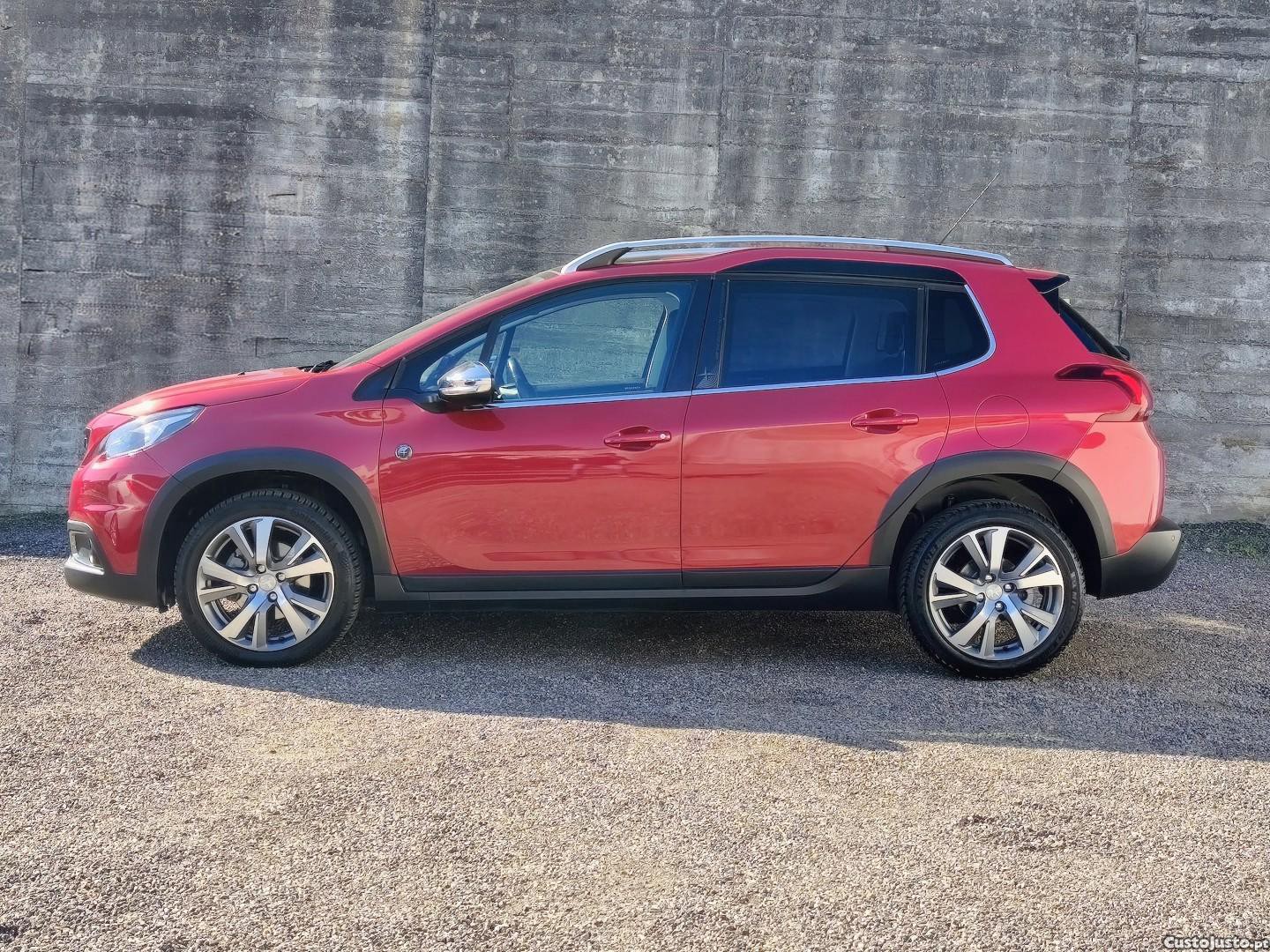 Peugeot 2008 1.2 PureTech Crossway EAT6 - 17 foto 2