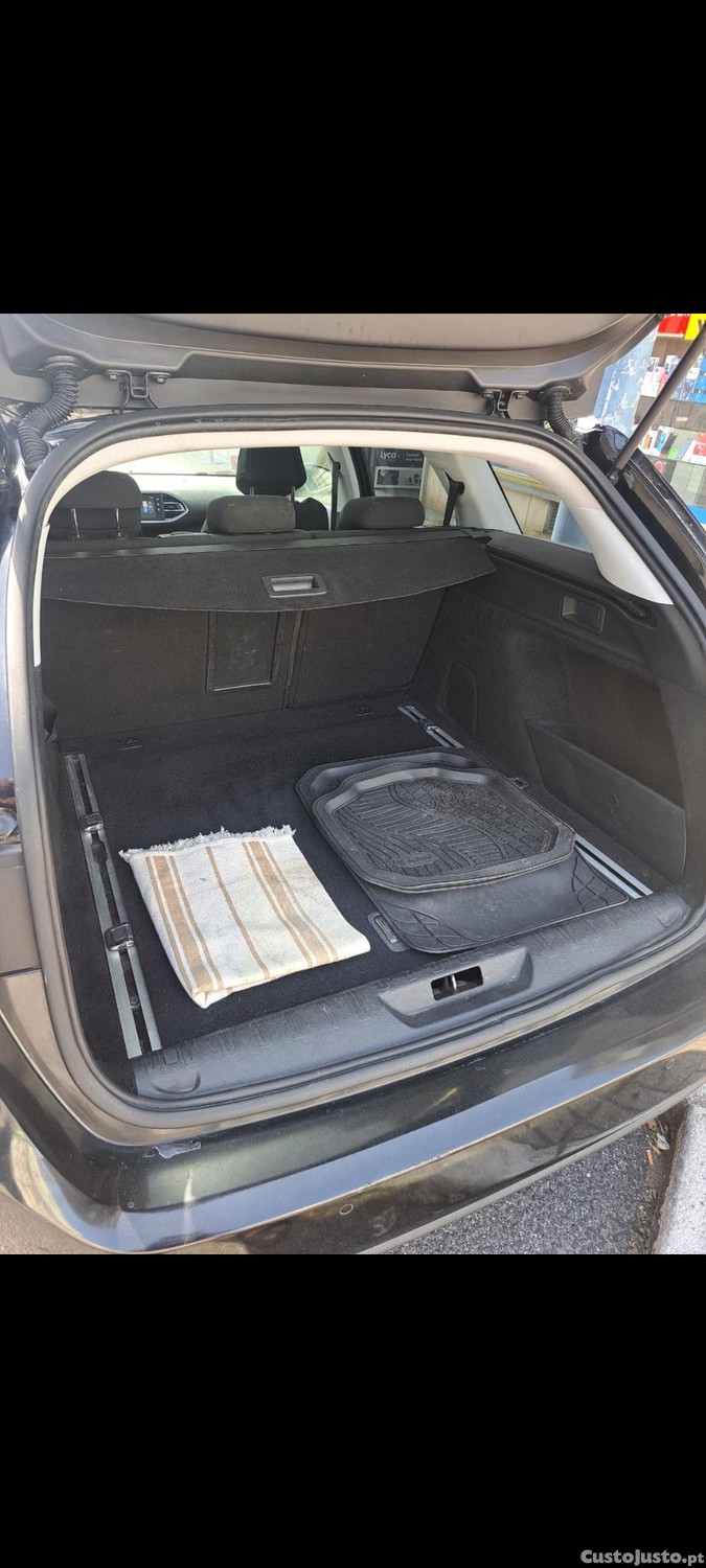 Peugeot 308 SW HDI — fotografia 3