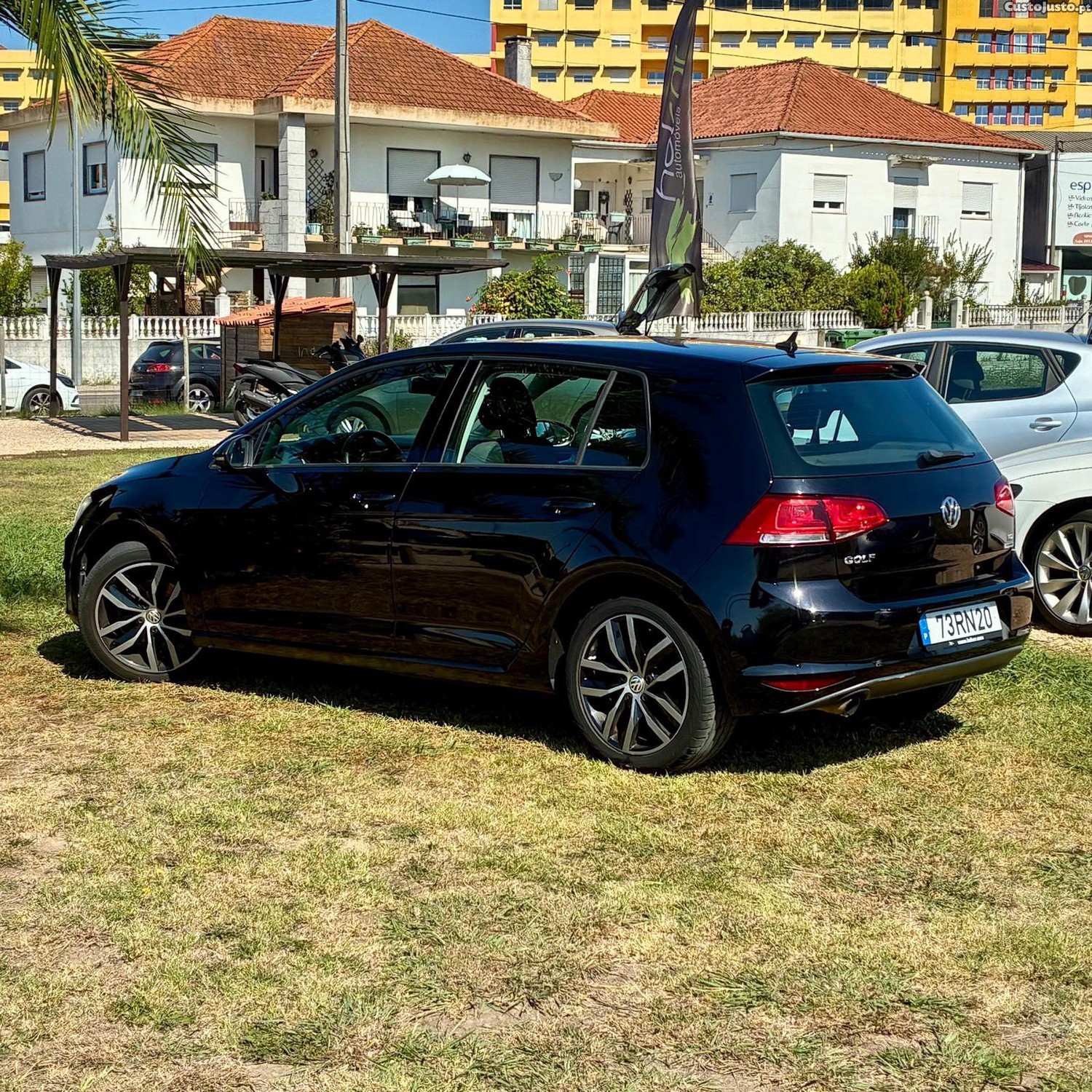VW Golf 1.6 TDi BlueMotion Highline - 16 foto 5
