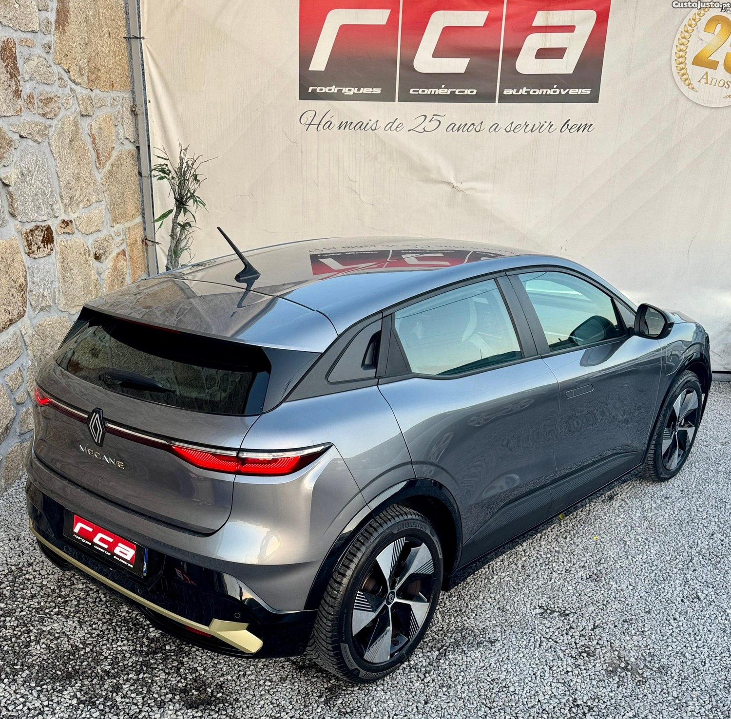 Renault Mégane E-Tech EV60 220hp optimum charge Evolution — fotografia 17