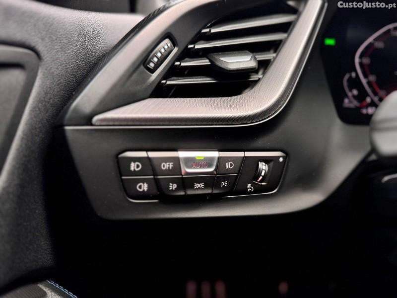 BMW 118 d Pack Desportivo M — fotografia 11