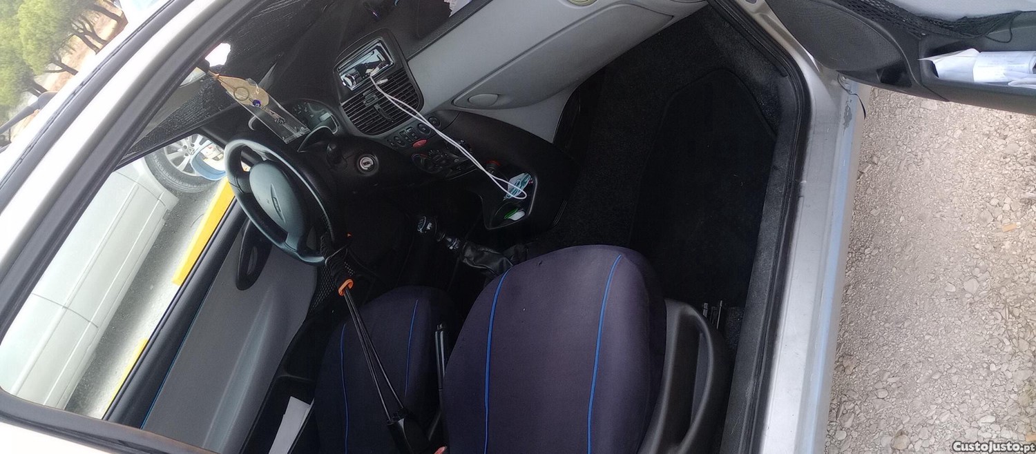 Fiat Punto Mk 2 188 — photo 2