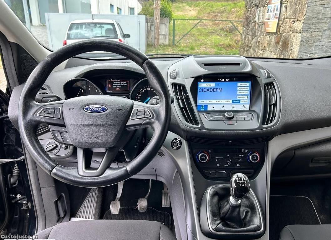Ford Kuga Titanium - 17 foto 4