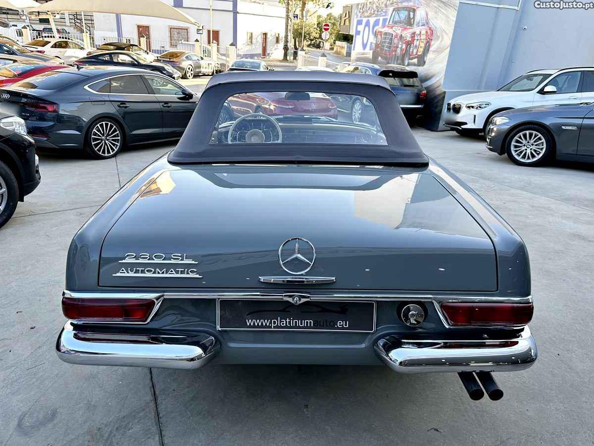 Mercedes-Benz 230 SL Pagode W-113 foto 4