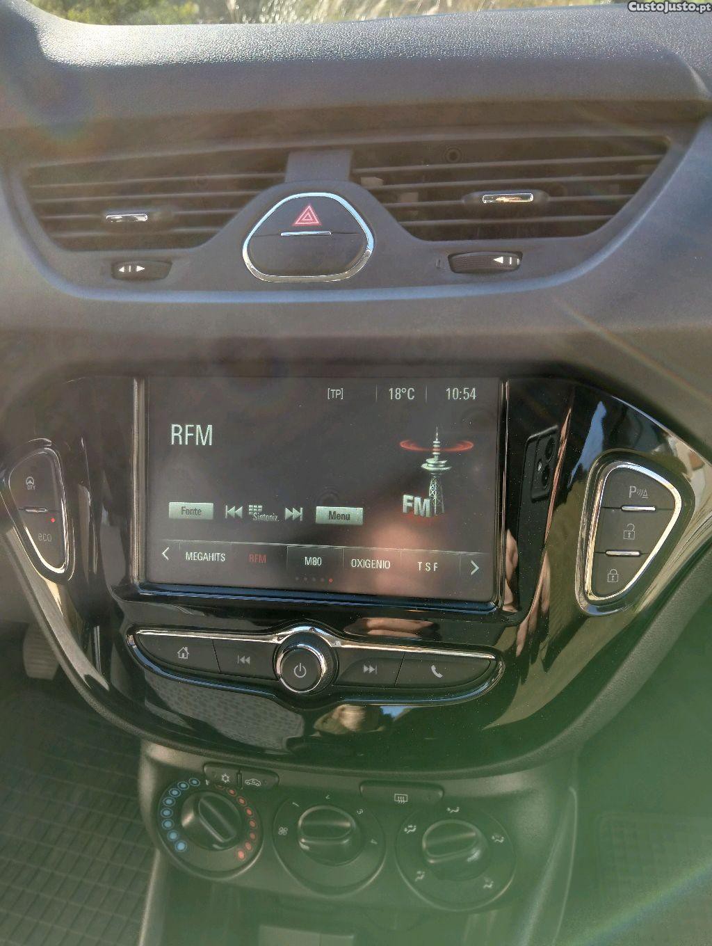Opel Corsa ecotec — fotografia 4