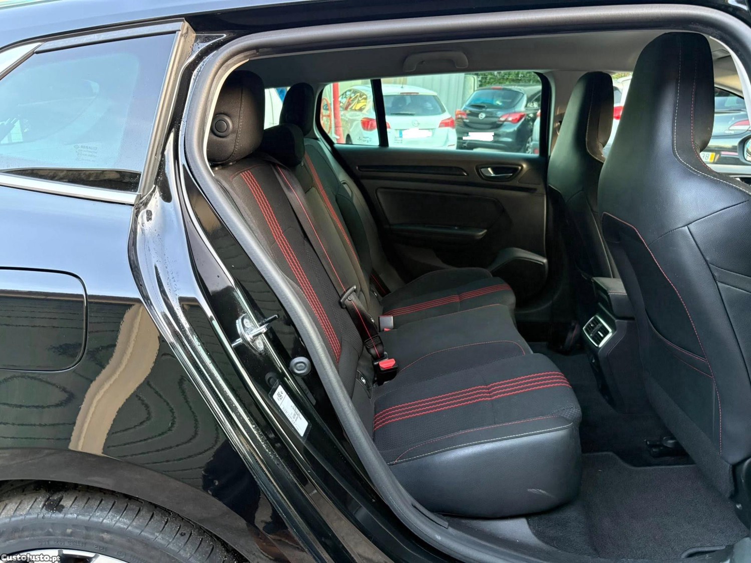 Renault Mégane IV Sport Tourer 1.6 E-Tech Plug-In Hybrid - 21 foto 5