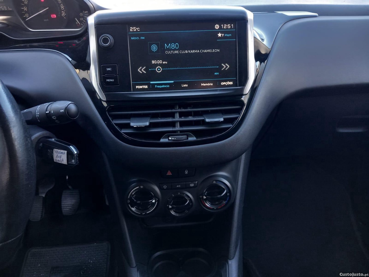 Peugeot 208 1.6 BlueHDi Active — fotografia 7