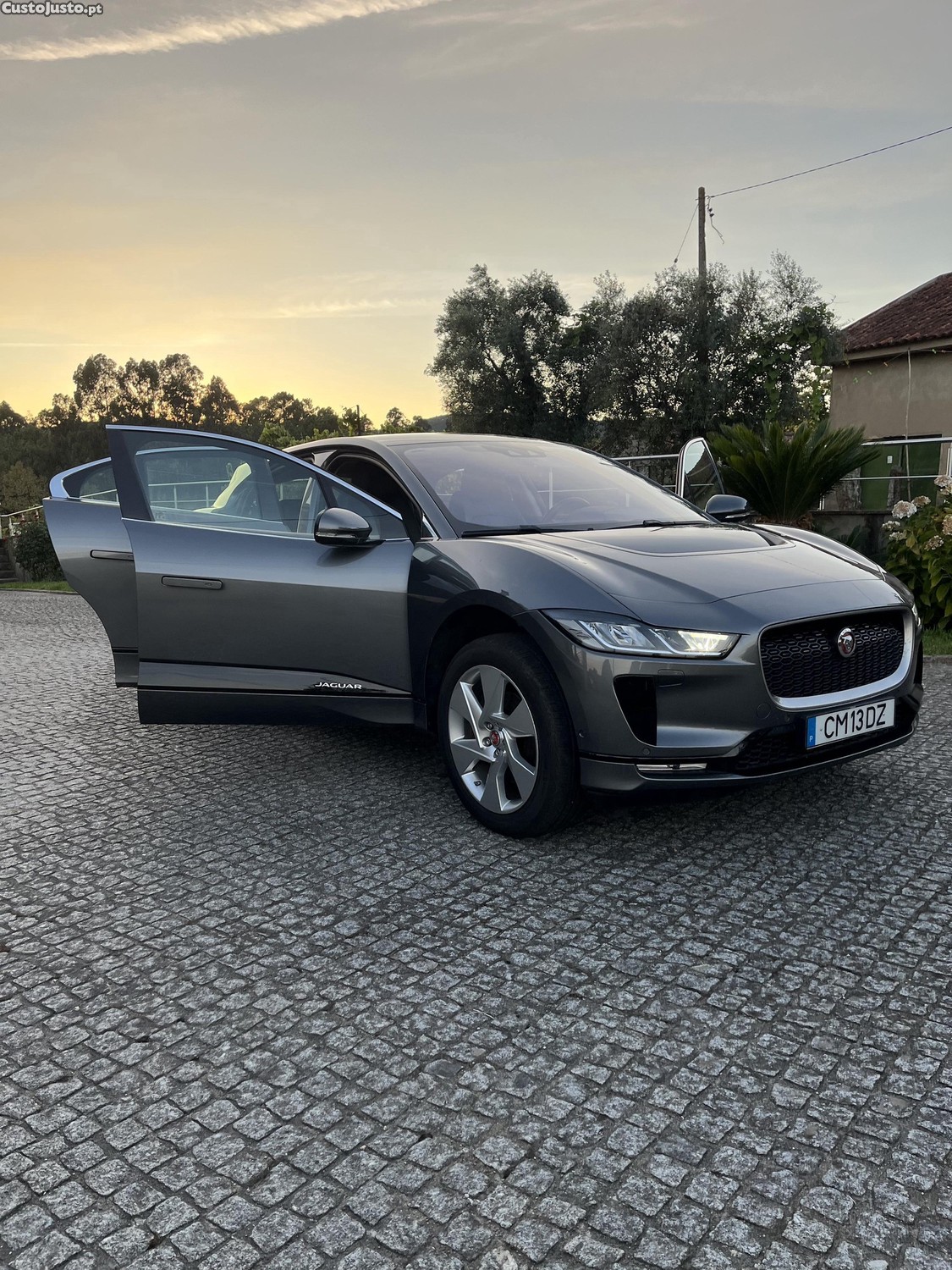 Jaguar I-Pace Jaguar I-Pace EV 400 com IVA Dedutivel 2019 - 19 — photo 4