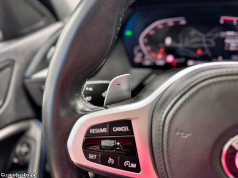 BMW 118 d Pack Desportivo M — fotografia 8